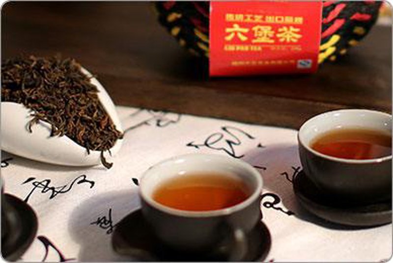 如何在家轻松煮出美味茶叶蛋？这是一个简单而有趣的烹饪过程。