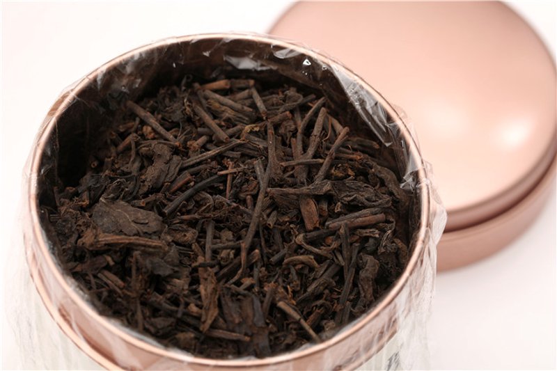 茶叶，这种日常生活中常见的饮品，究竟有哪些神奇功效？今天就让我们一起走进茶叶的世界，揭开它的神秘面纱。